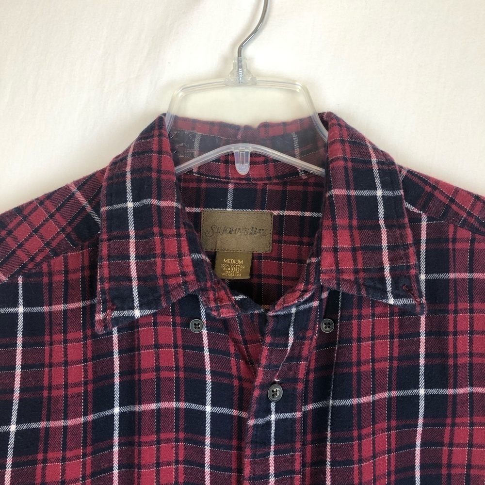 St John’s Bay Men’s Flannel Shirt - Picture 5 of 6